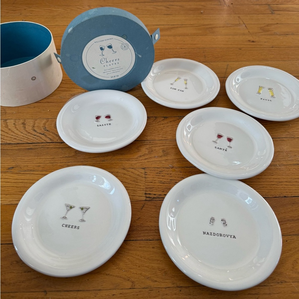 William Sonoma Set of 6 White Cheers Plates Vintage